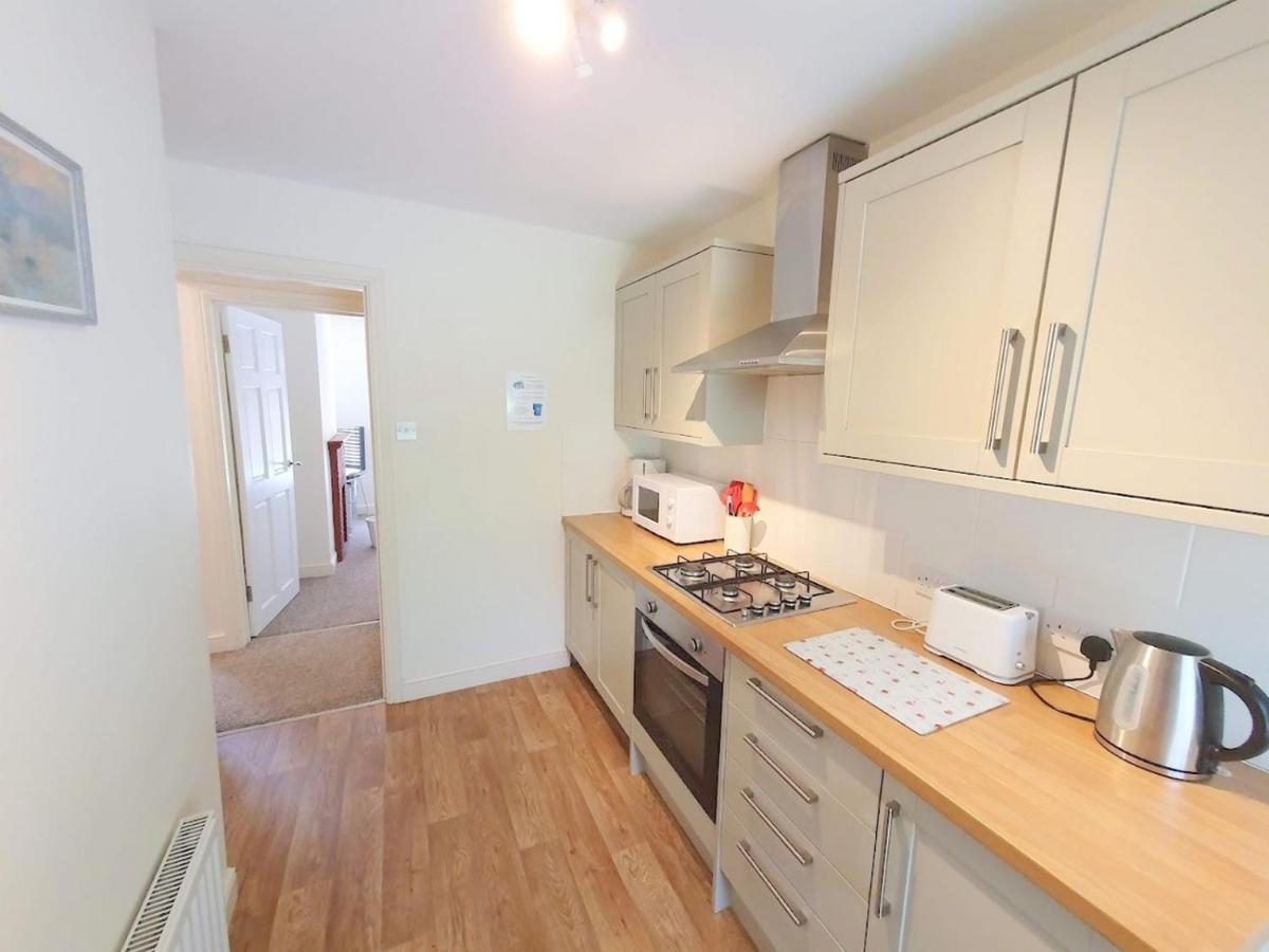 Bassett Flat With 2 Bedrooms And Superfast Wi-Fi Sittingbourne Exterior foto
